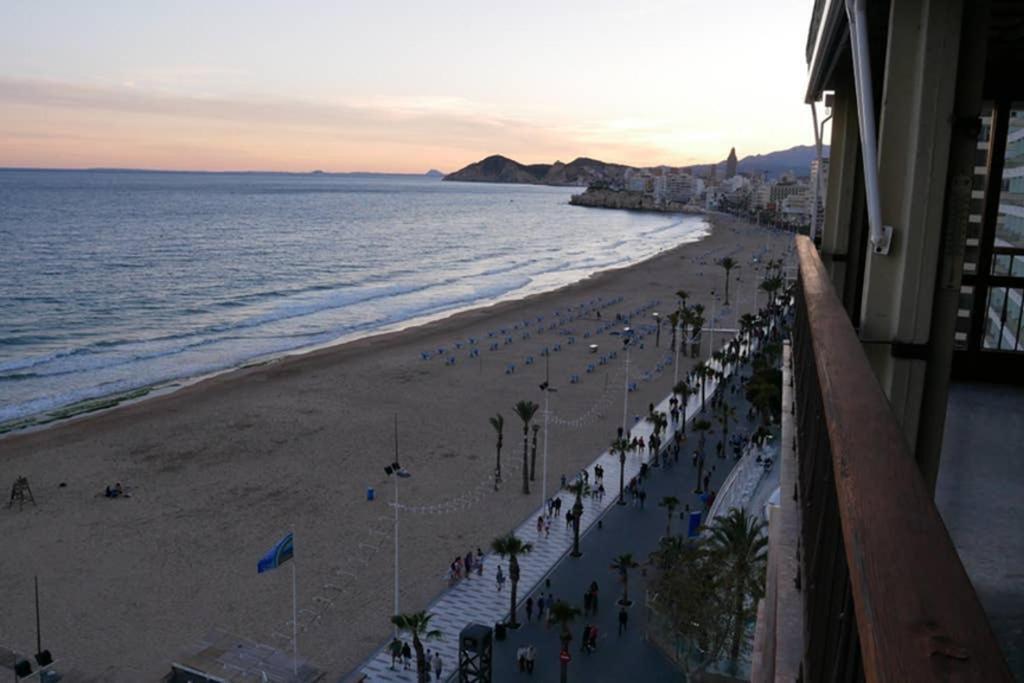 Levante Beach Front Of The Sea Estacha Benidorm Exterior foto
