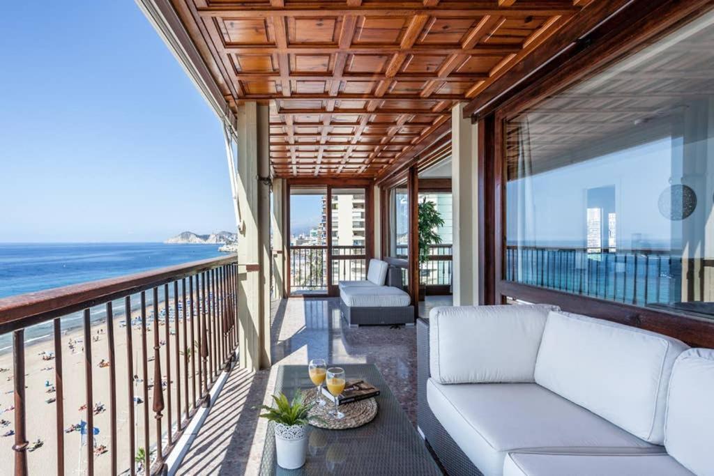 Levante Beach Front Of The Sea Estacha Benidorm Exterior foto