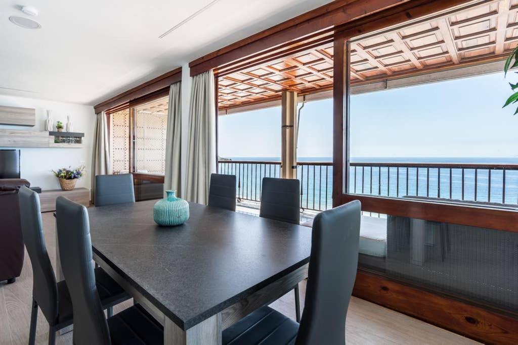 Levante Beach Front Of The Sea Estacha Benidorm Exterior foto